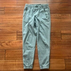Athleta Size 0 Light Army Green Joggers